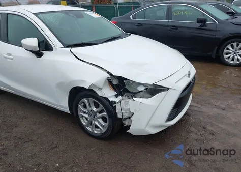 2018 Toyota Yaris Ia из США, поврежденный, VIN 3MYDLBYV4JY300685